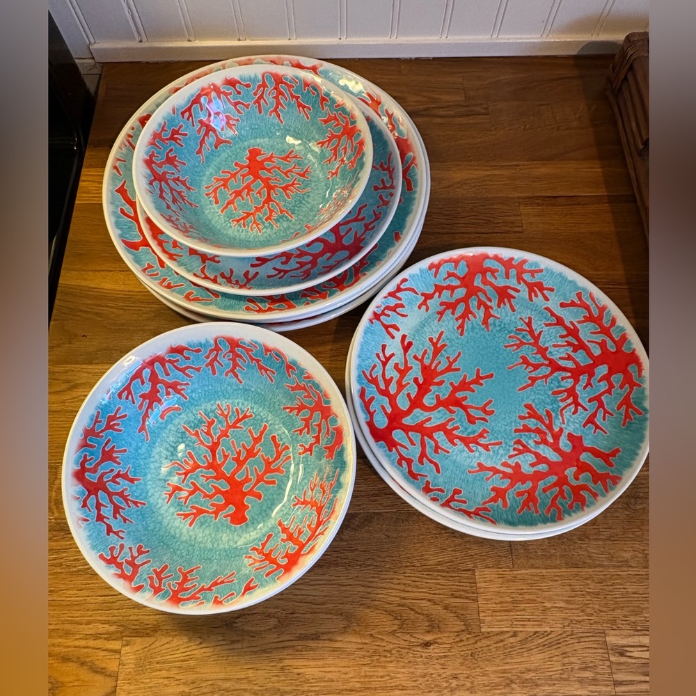 12 pcs - Cynthia Rowley Melamine Coral Plates / Bowls
